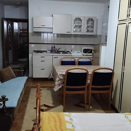 Gostinjska kuća Eaa Vlasic Sisava