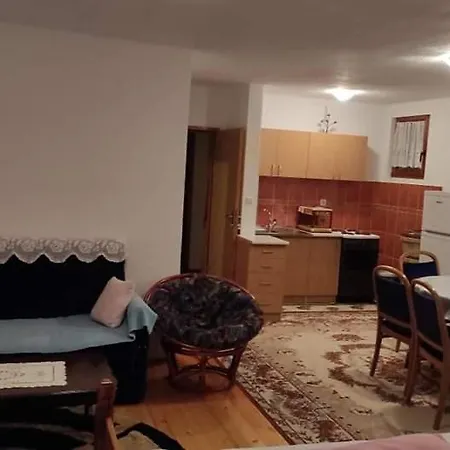 Eaa Vlasic Gostinjska kuća *